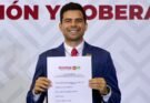BUSCA MANUEL COTA SER ABANDERADO DE 4T